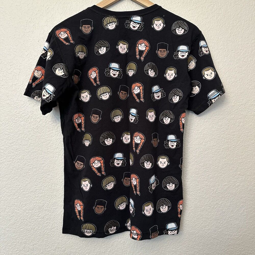 Stranger Things Graphic Youth Sz M* Short Sleeve Top Reversible T-Shirt EUC - Picture 2 of 7